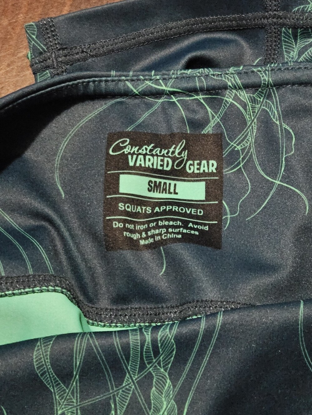 CVG Constantly Varied Gear Capri Legginslgs - Small - Jellyfish - Picture 2 of 3